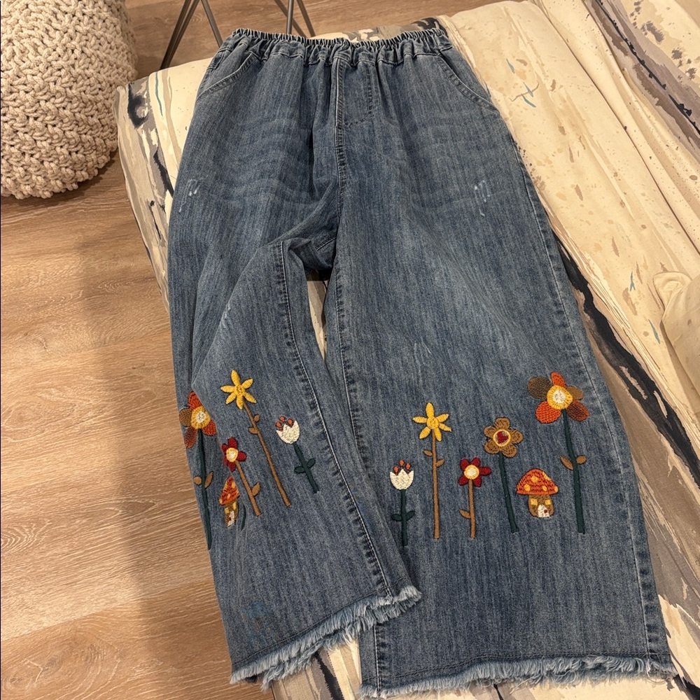 Neslay Paris Floral Embroidered Wide-Leg Jeans